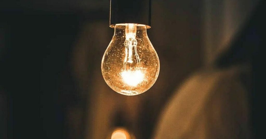 Alívio no bolso: saiba como ter desconto na conta de energia
