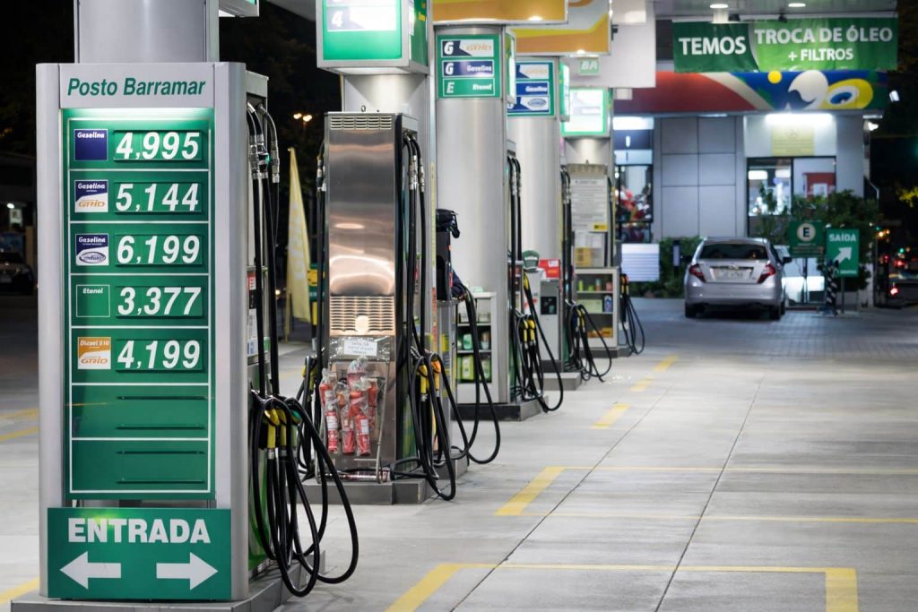 Como o novo desconto de R$ 1,12 no preço do diesel vai ajudar a aliviar os custos de transporte no país?